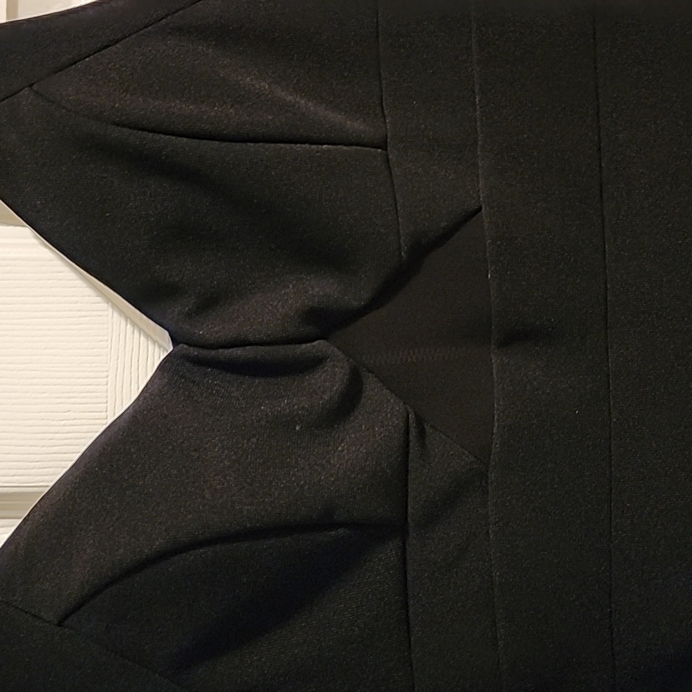 BLACK PROM DRESS - Picture 6 of 7